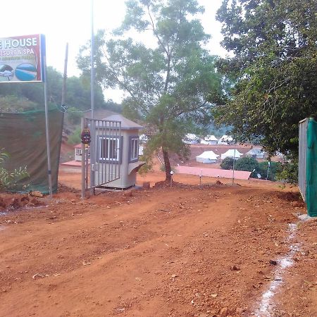 White House Beach Resort Gokarna  Esterno foto